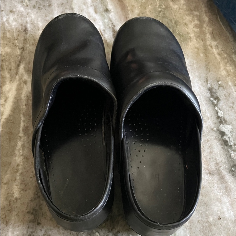 Women’s clogs. LL Bean brand